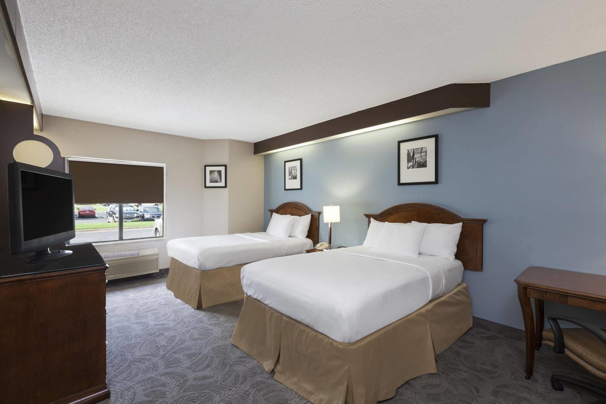 Spark By Hilton Bentonville Exterior photo